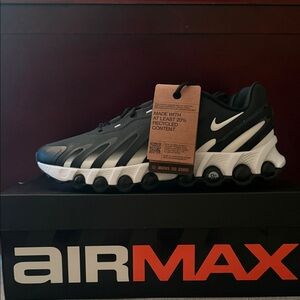 Nike Air Max Dn8 Black/White